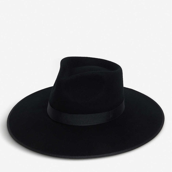 Free People Accessories - Free People black floppy wool hat